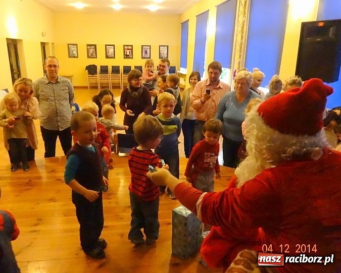 Zdjęcie w galerii na portalu naszraciborz.pl: Jak w Fiku-miku na święta czekamy wiadomości z regionu