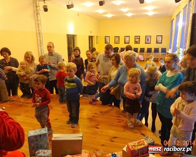 Zdjęcie w galerii na portalu naszraciborz.pl: Jak w Fiku-miku na święta czekamy wiadomości z regionu