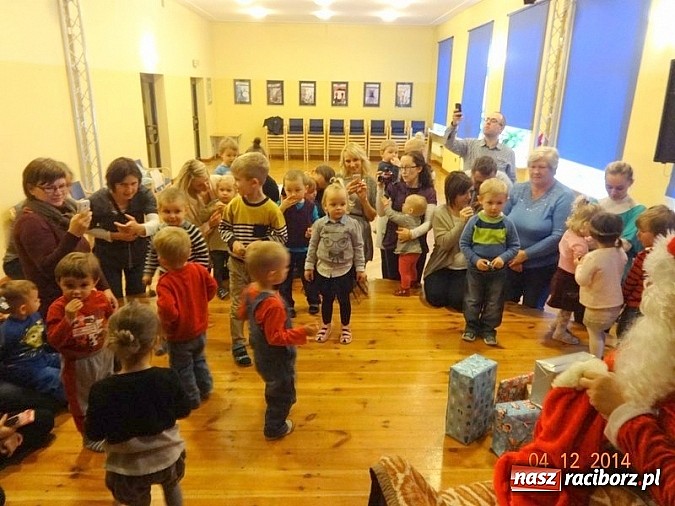 Zdjęcie w galerii na portalu naszraciborz.pl: Jak w Fiku-miku na święta czekamy wiadomości z regionu