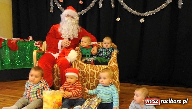 Zdjęcie w galerii na portalu naszraciborz.pl: Jak w Fiku-miku na święta czekamy wiadomości z regionu