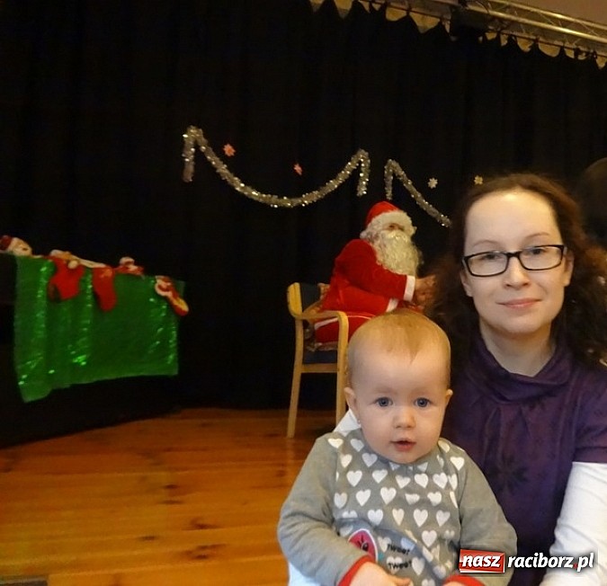 Zdjęcie w galerii na portalu naszraciborz.pl: Jak w Fiku-miku na święta czekamy wiadomości z regionu