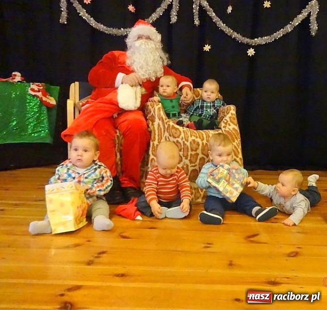 Zdjęcie w galerii na portalu naszraciborz.pl: Jak w Fiku-miku na święta czekamy wiadomości z regionu