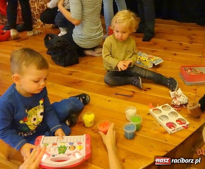 Zdjęcie w galerii na portalu naszraciborz.pl: Jak w Fiku-miku na święta czekamy wiadomości z regionu