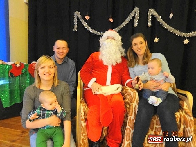 Zdjęcie w galerii na portalu naszraciborz.pl: Jak w Fiku-miku na święta czekamy wiadomości z regionu