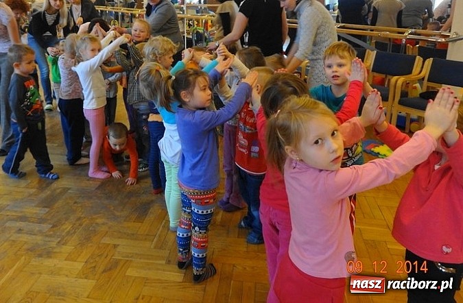 Zdjęcie w galerii na portalu naszraciborz.pl: Jak w Fiku-miku na święta czekamy wiadomości z regionu