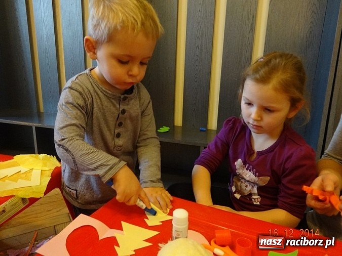 Zdjęcie w galerii na portalu naszraciborz.pl: Jak w Fiku-miku na święta czekamy wiadomości z regionu