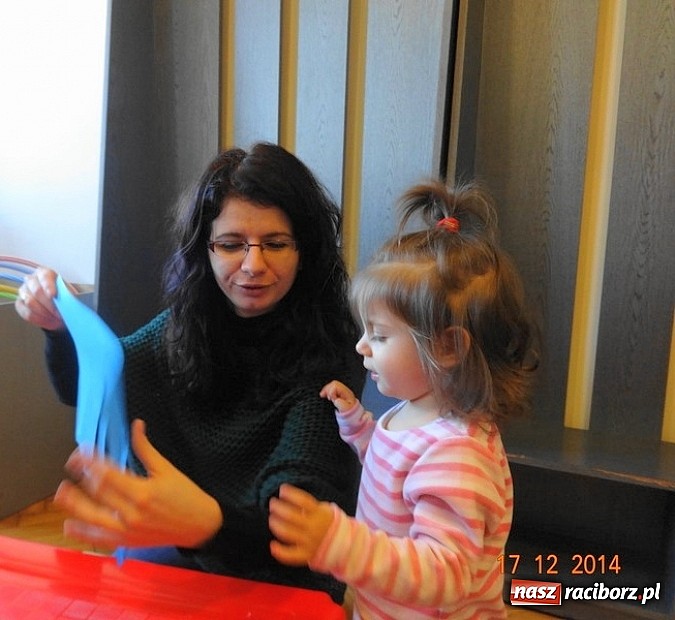 Zdjęcie w galerii na portalu naszraciborz.pl: Jak w Fiku-miku na święta czekamy wiadomości z regionu