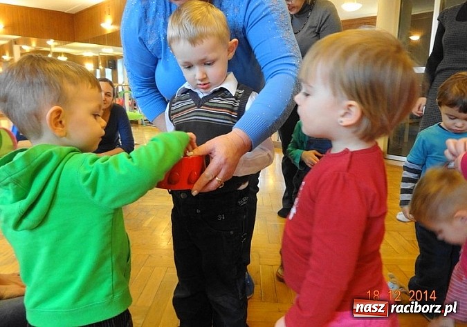 Zdjęcie w galerii na portalu naszraciborz.pl: Jak w Fiku-miku na święta czekamy wiadomości z regionu