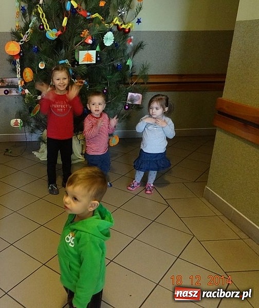 Zdjęcie w galerii na portalu naszraciborz.pl: Jak w Fiku-miku na święta czekamy wiadomości z regionu