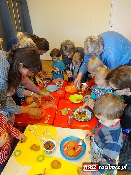 Zdjęcie w galerii na portalu naszraciborz.pl: Jak w Fiku-miku na święta czekamy wiadomości z regionu