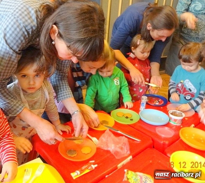 Zdjęcie w galerii na portalu naszraciborz.pl: Jak w Fiku-miku na święta czekamy wiadomości z regionu