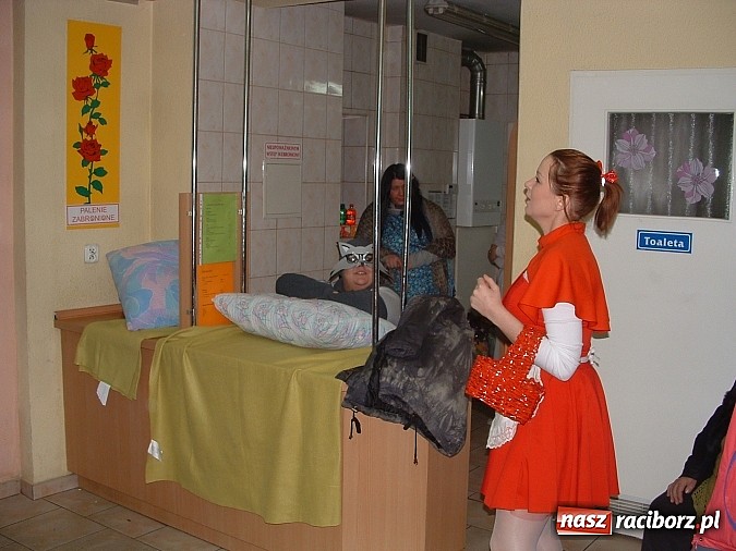 Zdjęcie w galerii na portalu naszraciborz.pl: Prezenty dla dzieci z raciborskiego Caritasu wiadomości z regionu