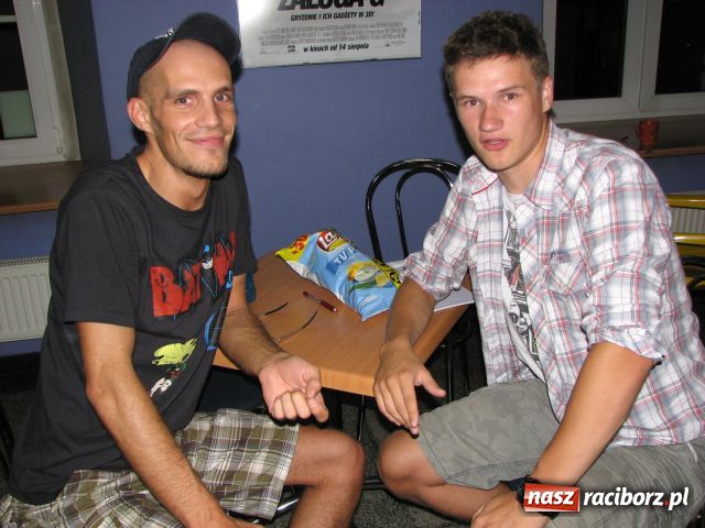 Zdjęcie w galerii na portalu naszraciborz.pl: Rekordowa nocna premiera Harrego Pottera   wiadomości z regionu