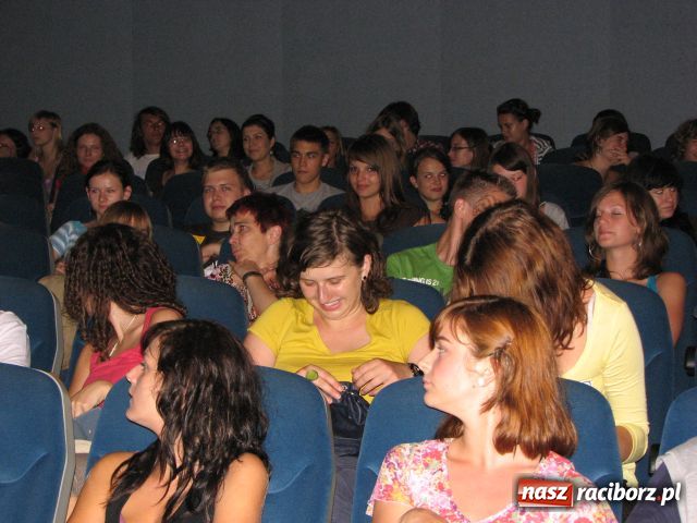 Zdjęcie w galerii na portalu naszraciborz.pl: Rekordowa nocna premiera Harrego Pottera   wiadomości z regionu