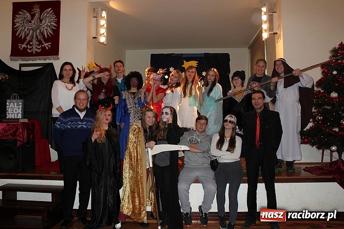 Zdjęcie w galerii na portalu naszraciborz.pl: Jasełka i wigilie klasowe w gimnazjum na Opawskiej wiadomości z regionu
