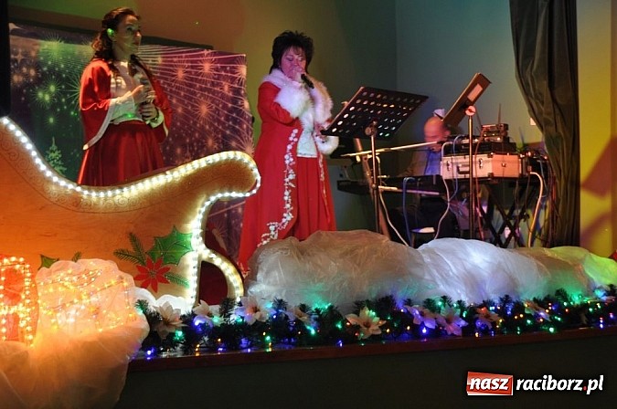 Zdjęcie w galerii na portalu naszraciborz.pl: Spotkanie świąteczne w Rafako wiadomości z regionu