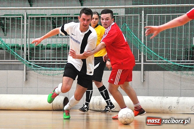 Zdjęcie w galerii na portalu naszraciborz.pl: HLPN: Pewne zwycięstwa Grotransu i AMJ Dach-Mig wiadomości z regionu