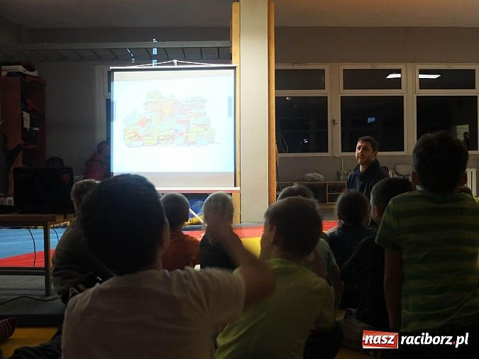 Zdjęcie w galerii na portalu naszraciborz.pl: Łamator, czyli profilaktyka na macie wiadomości z regionu