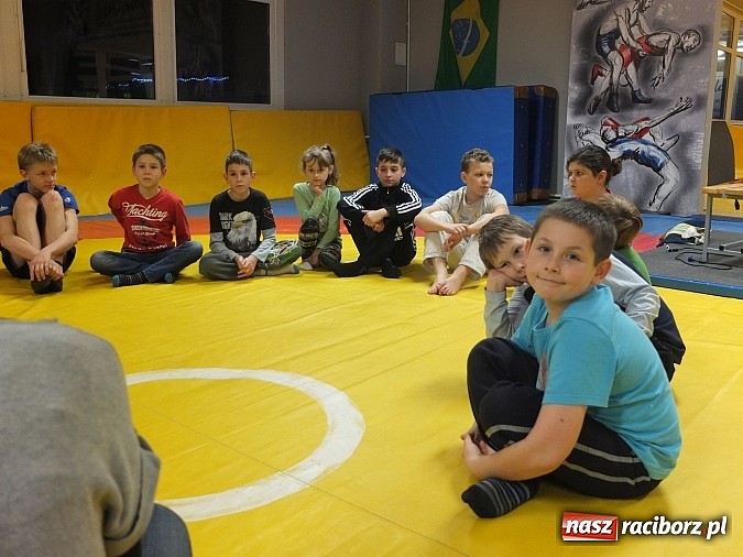 Zdjęcie w galerii na portalu naszraciborz.pl: Łamator, czyli profilaktyka na macie wiadomości z regionu