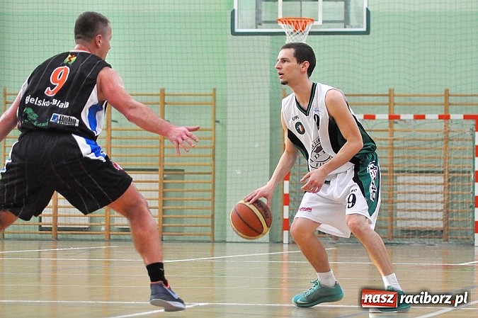 Zdjęcie w galerii na portalu naszraciborz.pl: Koszykówka Świąteczny prezent dla kibiców  wiadomości z regionu