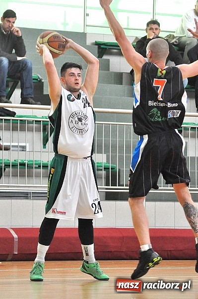 Zdjęcie w galerii na portalu naszraciborz.pl: Koszykówka Świąteczny prezent dla kibiców  wiadomości z regionu