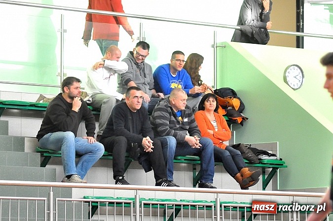 Zdjęcie w galerii na portalu naszraciborz.pl: Koszykówka Świąteczny prezent dla kibiców  wiadomości z regionu