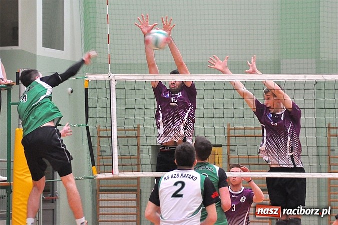 Zdjęcie w galerii na portalu naszraciborz.pl: Zażarta walka w końcówce i porażka AZS-u wiadomości z regionu