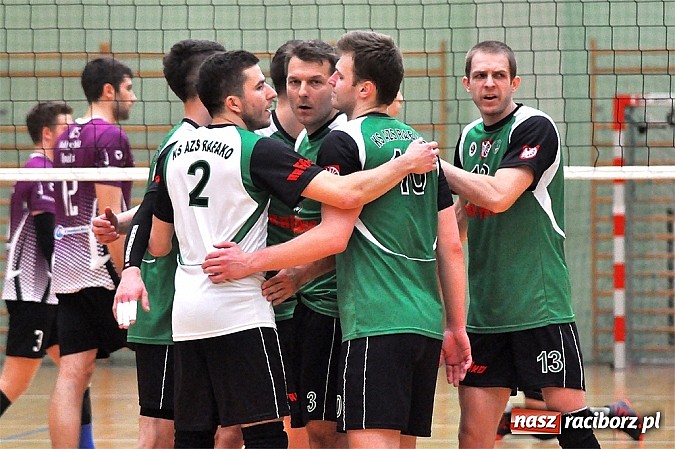 Zdjęcie w galerii na portalu naszraciborz.pl: Zażarta walka w końcówce i porażka AZS-u wiadomości z regionu