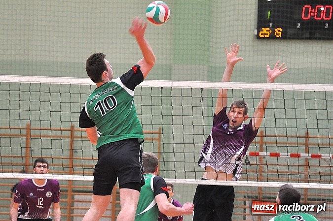 Zdjęcie w galerii na portalu naszraciborz.pl: Zażarta walka w końcówce i porażka AZS-u wiadomości z regionu