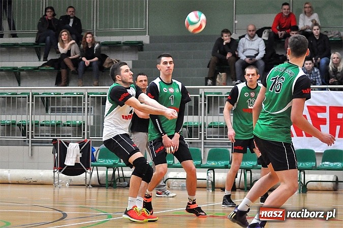 Zdjęcie w galerii na portalu naszraciborz.pl: Zażarta walka w końcówce i porażka AZS-u wiadomości z regionu
