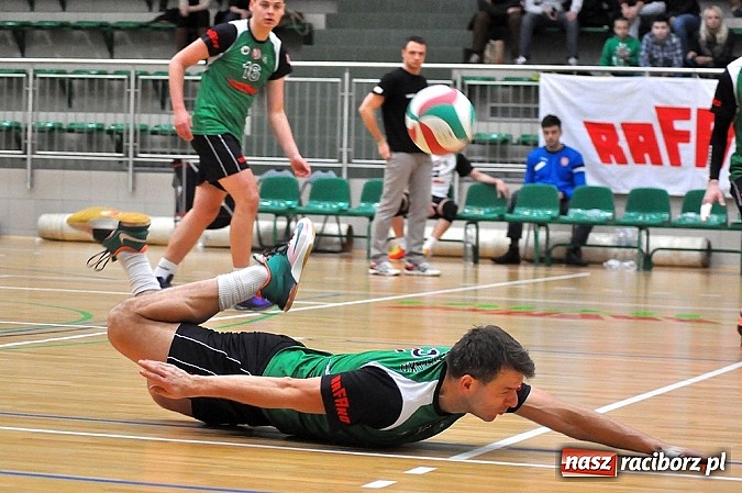 Zdjęcie w galerii na portalu naszraciborz.pl: Zażarta walka w końcówce i porażka AZS-u wiadomości z regionu