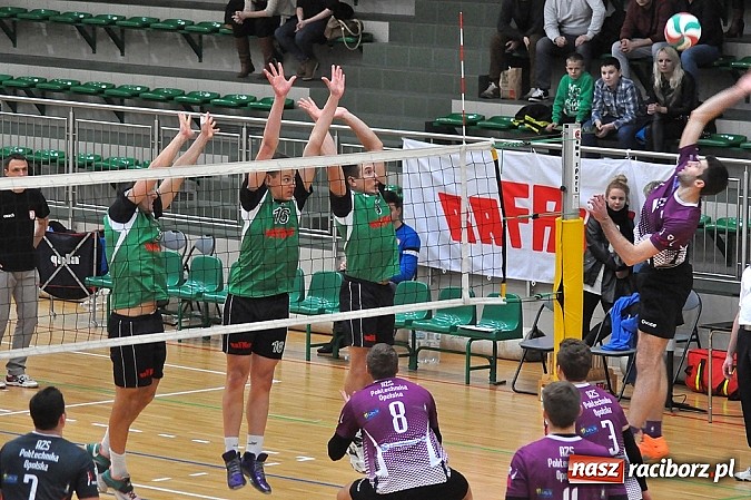 Zdjęcie w galerii na portalu naszraciborz.pl: Zażarta walka w końcówce i porażka AZS-u wiadomości z regionu