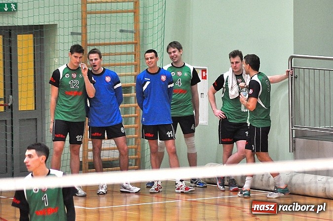 Zdjęcie w galerii na portalu naszraciborz.pl: Zażarta walka w końcówce i porażka AZS-u wiadomości z regionu