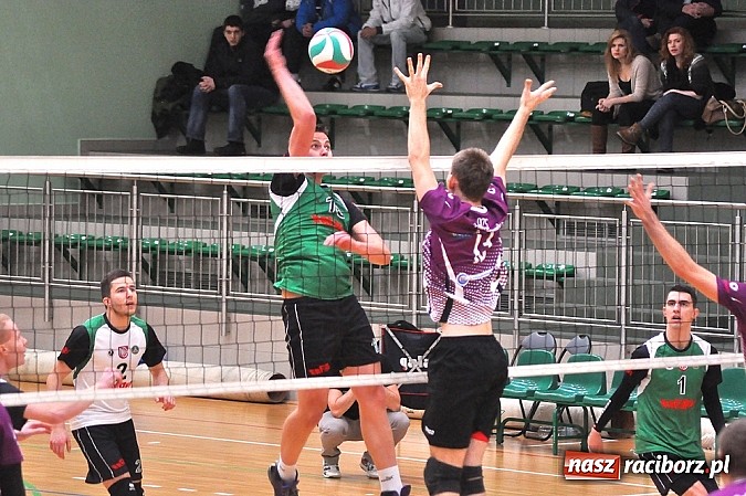 Zdjęcie w galerii na portalu naszraciborz.pl: Zażarta walka w końcówce i porażka AZS-u wiadomości z regionu