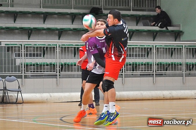 Zdjęcie w galerii na portalu naszraciborz.pl: Zażarta walka w końcówce i porażka AZS-u wiadomości z regionu