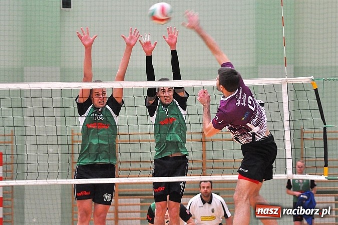 Zdjęcie w galerii na portalu naszraciborz.pl: Zażarta walka w końcówce i porażka AZS-u wiadomości z regionu