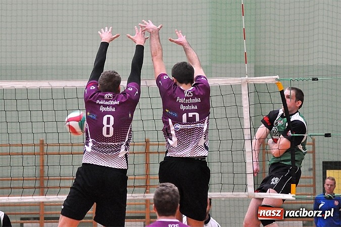 Zdjęcie w galerii na portalu naszraciborz.pl: Zażarta walka w końcówce i porażka AZS-u wiadomości z regionu