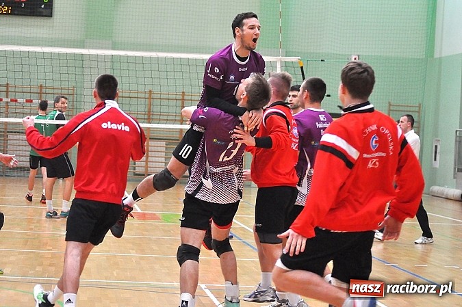 Zdjęcie w galerii na portalu naszraciborz.pl: Zażarta walka w końcówce i porażka AZS-u wiadomości z regionu