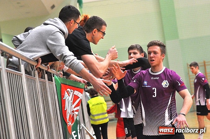 Zdjęcie w galerii na portalu naszraciborz.pl: Zażarta walka w końcówce i porażka AZS-u wiadomości z regionu