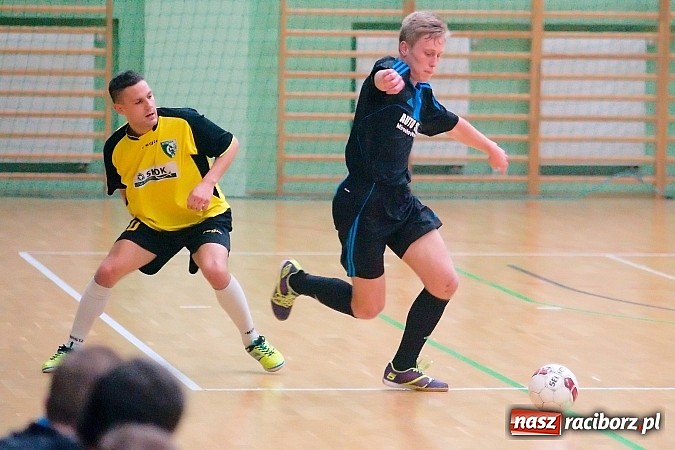 Zdjęcie w galerii na portalu naszraciborz.pl: Płomień zgaszony. Galaktyczni górą nad Cukiernią. Nerwowo w starciu Partnera z Mat-Bruk wiadomości z regionu