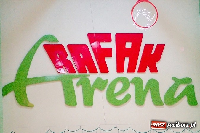 Zdjęcie w galerii na portalu naszraciborz.pl: Płomień zgaszony. Galaktyczni górą nad Cukiernią. Nerwowo w starciu Partnera z Mat-Bruk wiadomości z regionu