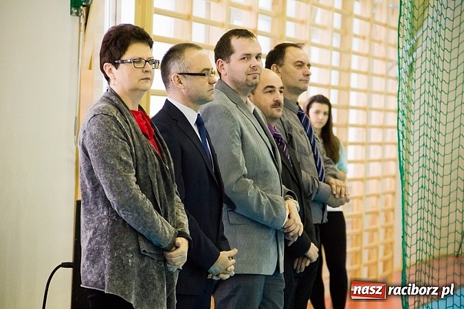 Zdjęcie w galerii na portalu naszraciborz.pl: IX Turniej Piłki Siatkowej Młodziczek o Puchar Starosty Raciborskiego wiadomości z regionu