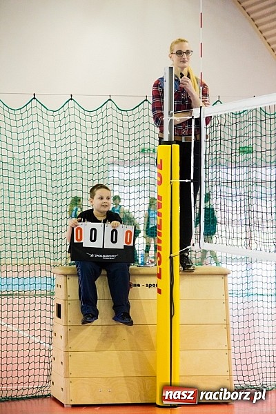 Zdjęcie w galerii na portalu naszraciborz.pl: IX Turniej Piłki Siatkowej Młodziczek o Puchar Starosty Raciborskiego wiadomości z regionu