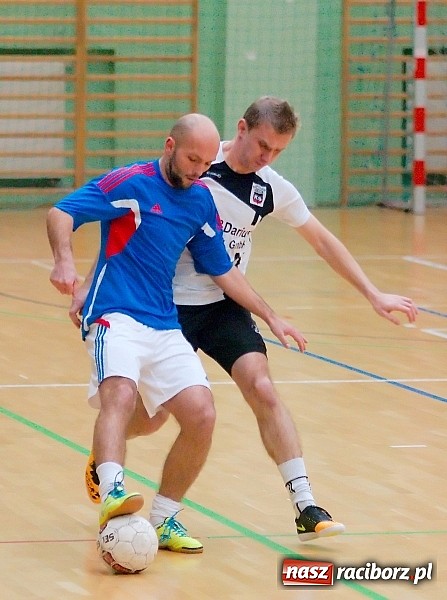 Zdjęcie w galerii na portalu naszraciborz.pl: HLPN: Nerwowo i czerwono w I lidze. Tritle lepsze w hicie kolejki wiadomości z regionu