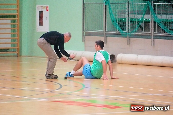 Zdjęcie w galerii na portalu naszraciborz.pl: HLPN: Nerwowo i czerwono w I lidze. Tritle lepsze w hicie kolejki wiadomości z regionu