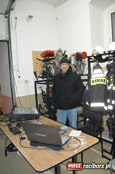 Zdjęcie w galerii na portalu naszraciborz.pl: Spotkanie przy choince w Bieńkowicach  wiadomości z regionu