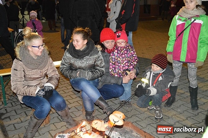 Zdjęcie w galerii na portalu naszraciborz.pl: Spotkanie przy choince w Bieńkowicach  wiadomości z regionu