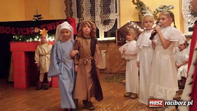 Zdjęcie w galerii na portalu naszraciborz.pl: Dzieci z Nędzy zabrały gości do fabryki św. Mikołaja! wiadomości z regionu
