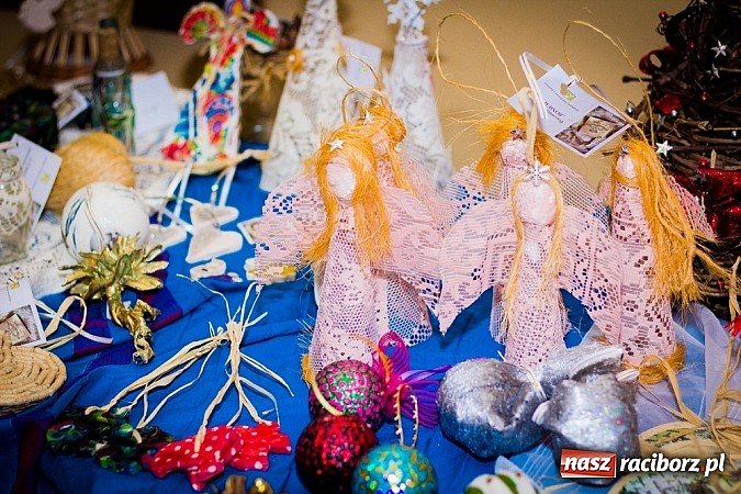 Zdjęcie w galerii na portalu naszraciborz.pl: Jasełka na scenie Młodzieżowego Domu Kultury wiadomości z regionu