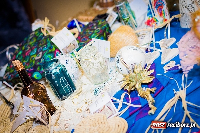 Zdjęcie w galerii na portalu naszraciborz.pl: Jasełka na scenie Młodzieżowego Domu Kultury wiadomości z regionu